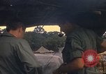 Standbild USA Offiziere Vietnam, 1970, aus Sekunde 24 historischem Filmmaterial Videoclip 65675062044