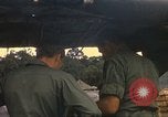 Standbild USA Offiziere Vietnam, 1970, aus Sekunde 32 historischem Filmmaterial Videoclip 65675062044