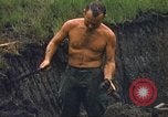 Standbild USA Soldaten Vietnam, 1970, aus Sekunde 7 historischem Filmmaterial Videoclip 65675062045