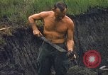 Standbild USA Soldaten Vietnam, 1970, aus Sekunde 8 historischem Filmmaterial Videoclip 65675062045