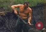 Standbild USA Soldaten Vietnam, 1970, aus Sekunde 9 historischem Filmmaterial Videoclip 65675062045