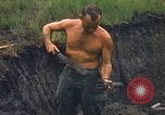 Standbild USA Soldaten Vietnam, 1970, aus Sekunde 10 historischem Filmmaterial Videoclip 65675062045