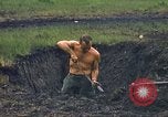 Standbild USA Soldaten Vietnam, 1970, aus Sekunde 32 historischem Filmmaterial Videoclip 65675062045