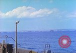Standbild Amphibisches Iwo Jima, 1945, aus Sekunde 61 historischem Filmmaterial Videoclip 65675062091