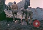 Immagine di L'eliminazione della bomba Iwo Jima, 1945, secondo 28 filmato di repertorio 65675062140