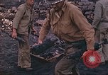 Immagine di L'eliminazione della bomba Iwo Jima, 1945, secondo 57 filmato di repertorio 65675062140