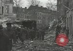 Immagine di Civili belga Anversa in Belgio, 1944, secondo 4 filmato di repertorio 65675062165