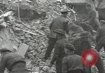 Image V-2 attaque Anvers Belgique, 1944, de la seconde 37 séquences d'archives historiques vidéo 65675062167