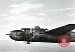 Standbild United States Air Raid Caroline Island Pazifischer Ozean, 1944, aus Sekunde 9 historischem Filmmaterial Videoclip 65675062195