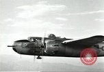 Standbild United States Air Raid Caroline Island Pazifischer Ozean, 1944, aus Sekunde 13 historischem Filmmaterial Videoclip 65675062195