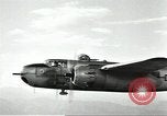 Standbild United States Air Raid Caroline Island Pazifischer Ozean, 1944, aus Sekunde 14 historischem Filmmaterial Videoclip 65675062195