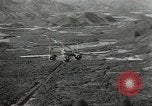 Standbild United States Air Raid Caroline Island Pazifischer Ozean, 1944, aus Sekunde 22 historischem Filmmaterial Videoclip 65675062195