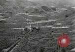 Standbild United States Air Raid Caroline Island Pazifischer Ozean, 1944, aus Sekunde 25 historischem Filmmaterial Videoclip 65675062195