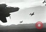 Standbild United States Air Raid Caroline Island Pazifischer Ozean, 1944, aus Sekunde 49 historischem Filmmaterial Videoclip 65675062195