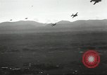 Standbild United States Air Raid Caroline Island Pazifischer Ozean, 1944, aus Sekunde 55 historischem Filmmaterial Videoclip 65675062195