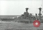 Standbild USA Schlachtschiffe in Spalte Bildung Hampton Roads Virginia USA, 1939, aus Sekunde 5 historischem Filmmaterial Videoclip 65675062203