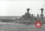 Standbild USA Schlachtschiffe in Spalte Bildung Hampton Roads Virginia USA, 1939, aus Sekunde 6 historischem Filmmaterial Videoclip 65675062203