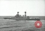 Standbild USA Schlachtschiffe in Spalte Bildung Hampton Roads Virginia USA, 1939, aus Sekunde 10 historischem Filmmaterial Videoclip 65675062203