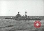 Standbild USA Schlachtschiffe in Spalte Bildung Hampton Roads Virginia USA, 1939, aus Sekunde 16 historischem Filmmaterial Videoclip 65675062203
