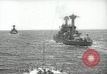 Standbild USA Schlachtschiffe in Spalte Bildung Hampton Roads Virginia USA, 1939, aus Sekunde 23 historischem Filmmaterial Videoclip 65675062203