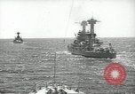 Standbild USA Schlachtschiffe in Spalte Bildung Hampton Roads Virginia USA, 1939, aus Sekunde 24 historischem Filmmaterial Videoclip 65675062203
