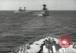 Standbild USA Schlachtschiffe in Spalte Bildung Hampton Roads Virginia USA, 1939, aus Sekunde 33 historischem Filmmaterial Videoclip 65675062203