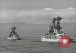Standbild USA Schlachtschiffe in Spalte Bildung Hampton Roads Virginia USA, 1939, aus Sekunde 55 historischem Filmmaterial Videoclip 65675062203