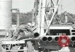 Standbild Oklahoma Ölfelder Oklahoma United States USA, 1947, aus Sekunde 45 historischem Filmmaterial Videoclip 65675062207