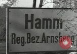 Standbild Bombe beschädigte rail road Station Hamm Deutschland, 1945, aus Sekunde 10 historischem Filmmaterial Videoclip 65675062218