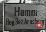 Standbild Bombe beschädigte rail road Station Hamm Deutschland, 1945, aus Sekunde 16 historischem Filmmaterial Videoclip 65675062218