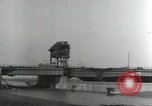 Standbild Bombe beschädigte rail road Station Hamm Deutschland, 1945, aus Sekunde 20 historischem Filmmaterial Videoclip 65675062218