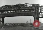 Standbild Bombe beschädigte rail road Station Hamm Deutschland, 1945, aus Sekunde 26 historischem Filmmaterial Videoclip 65675062218
