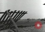 Standbild Bombe beschädigte rail road Station Hamm Deutschland, 1945, aus Sekunde 33 historischem Filmmaterial Videoclip 65675062218