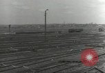 Image bombe d'un rail endommagé road station Hamm Allemagne, 1945, de la seconde 16 séquences d'archives historiques vidéo 65675062219
