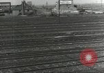 Image bombe d'un rail endommagé road station Hamm Allemagne, 1945, de la seconde 33 séquences d'archives historiques vidéo 65675062219