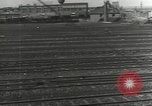 Image bombe d'un rail endommagé road station Hamm Allemagne, 1945, de la seconde 37 séquences d'archives historiques vidéo 65675062219