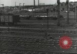 Image bombe d'un rail endommagé road station Hamm Allemagne, 1945, de la seconde 44 séquences d'archives historiques vidéo 65675062219