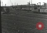 Image bombe d'un rail endommagé road station Hamm Allemagne, 1945, de la seconde 51 séquences d'archives historiques vidéo 65675062219