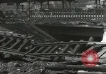 Standbild Bombe beschädigte rail road Station Hamm Deutschland, 1945, aus Sekunde 6 historischem Filmmaterial Videoclip 65675062220