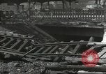 Standbild Bombe beschädigte rail road Station Hamm Deutschland, 1945, aus Sekunde 7 historischem Filmmaterial Videoclip 65675062220