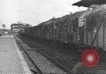 Standbild Bombe beschädigte rail road Station Hamm Deutschland, 1945, aus Sekunde 11 historischem Filmmaterial Videoclip 65675062220