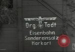 Standbild Bombe beschädigte rail road Station Hamm Deutschland, 1945, aus Sekunde 18 historischem Filmmaterial Videoclip 65675062220