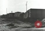 Standbild Bombe beschädigte rail road Station Hamm Deutschland, 1945, aus Sekunde 61 historischem Filmmaterial Videoclip 65675062220