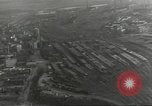 Standbild Bombe beschädigte rail road Station Hamm Deutschland, 1945, aus Sekunde 16 historischem Filmmaterial Videoclip 65675062221