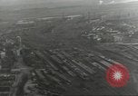 Standbild Bombe beschädigte rail road Station Hamm Deutschland, 1945, aus Sekunde 18 historischem Filmmaterial Videoclip 65675062221