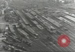 Standbild Bombe beschädigte rail road Station Hamm Deutschland, 1945, aus Sekunde 23 historischem Filmmaterial Videoclip 65675062221