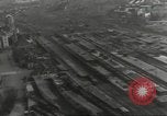 Standbild Bombe beschädigte rail road Station Hamm Deutschland, 1945, aus Sekunde 27 historischem Filmmaterial Videoclip 65675062221