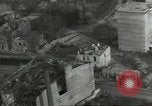 Standbild Bombe beschädigte rail road Station Hamm Deutschland, 1945, aus Sekunde 60 historischem Filmmaterial Videoclip 65675062221