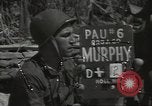Standbild USA Soldaten einrichten Positionen auf Guam Guam Marianen, 1944, aus Sekunde 1 historischem Filmmaterial Videoclip 65675062232