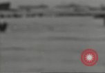 Standbild USA Soldaten einrichten Positionen auf Guam Guam Marianen, 1944, aus Sekunde 13 historischem Filmmaterial Videoclip 65675062232